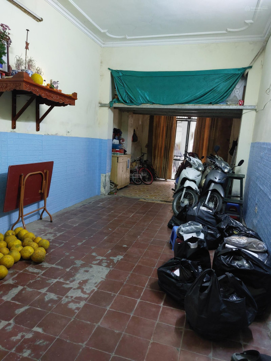 Bán nhà phố Trương Định - 2 tầng - ô tô - sổ đỏ - 2,25 tỷ