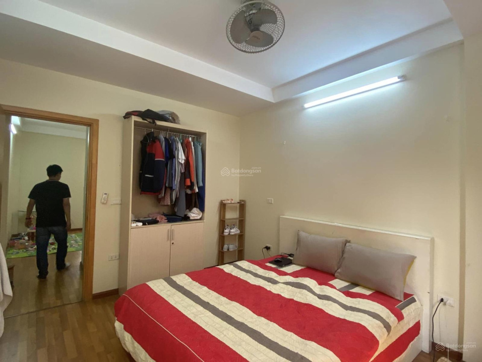 Bán nhà riêng 38m2 chính chủ Cầu Diễn, Từ Liêm, Hà Nội, 5 tầng, chỉ 2,85 tỷ