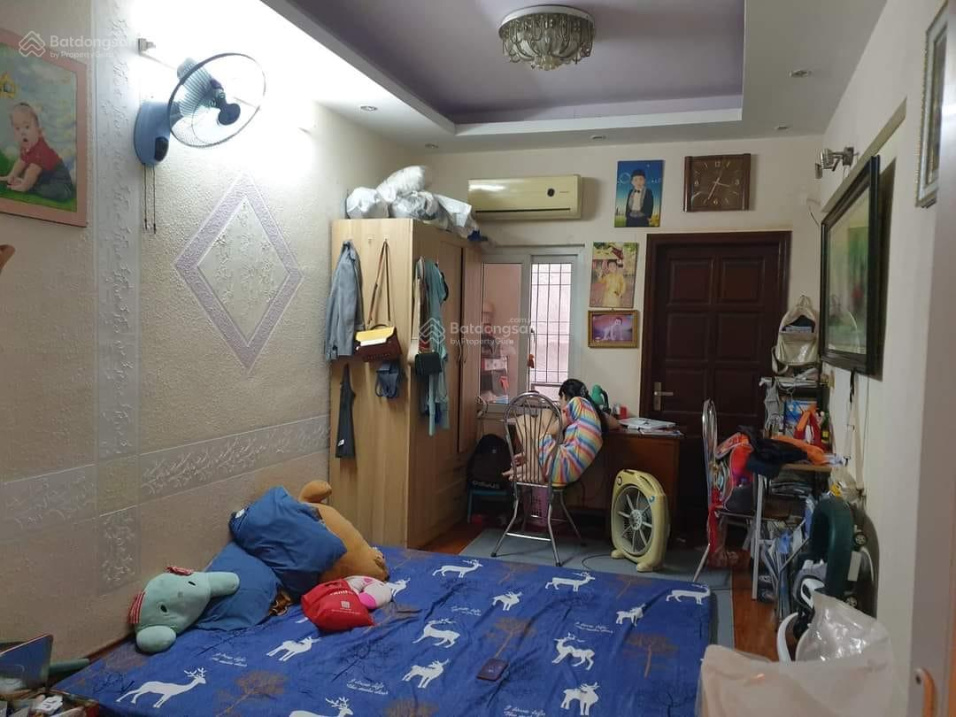 Bán nhà riêng 50m2 Hồ Tùng Mậu chỉ 3 tỷ 500, nhà 4 tầng có sẵn 5 ngủ