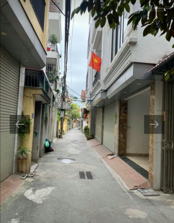 Bán nhà siêu đẹp tại TT Phú Thượng, 6 tầng, 45m2, MT 3,8m, gara, thang máy, view sông Hồng, 7,2 tỷ