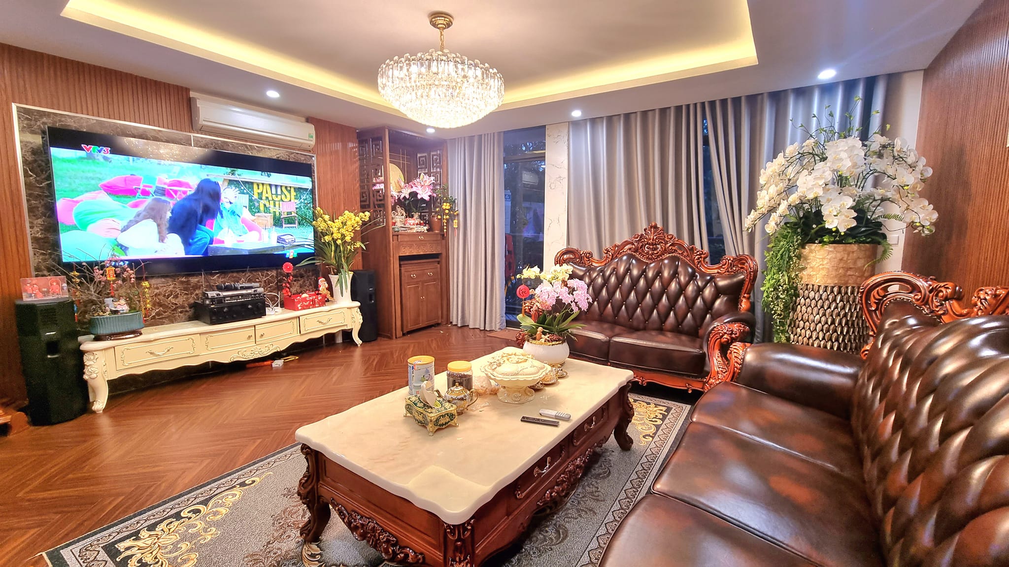 Bán nhà View Hồ Tây 98.3m2 – Gara 7 chỗ - 6 Tầng Thang Máy – Tặng nội thất bạc tỷ - 16.x Tỷ.
