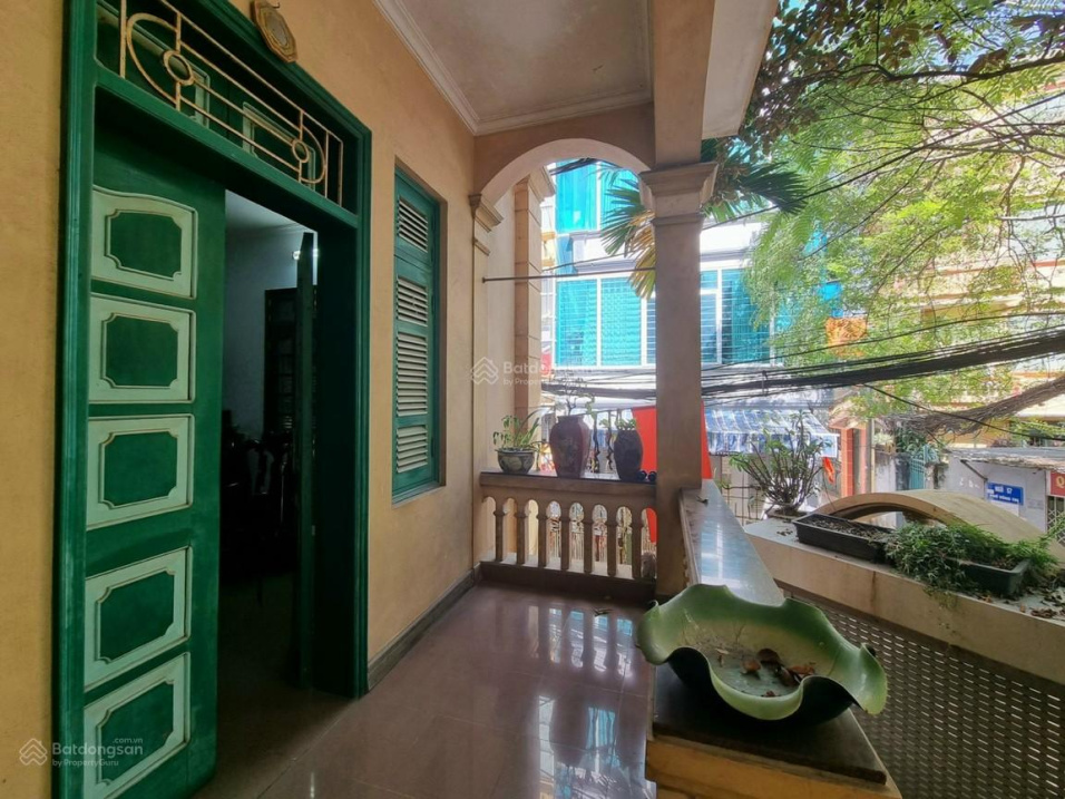 Biệt thự cực hiếm tại phố Võng Thị, 4 tầng, căn góc, 110m2, view Hồ Tây, ở đẳng cấp, 22,5 tỷ