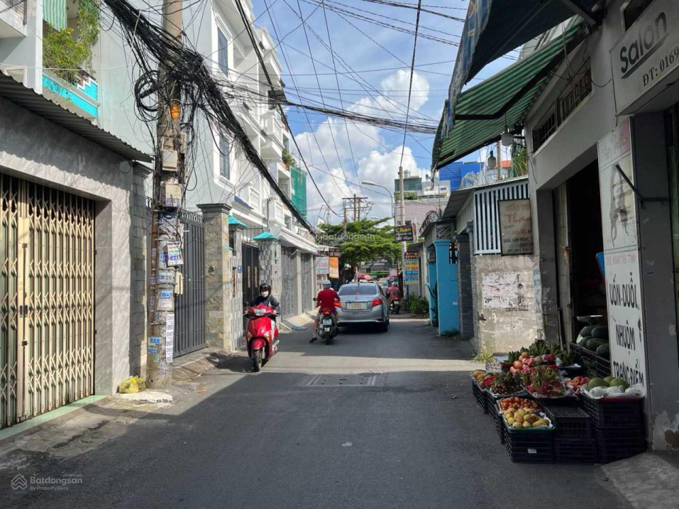 CC Bán gấp dãy nhà trọ Dương Quảng Hàm p5 ( gần đại học văn Lang) Dt: 7*30m NH 17m. Gía: 17,5 tỷ TL