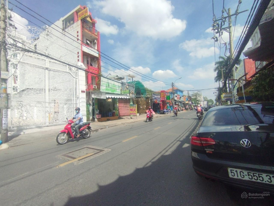 CC cần bán gấp nhà mặt tiền Phan Huy Ích, DT: 14*57m, Cấp 4, khuôn đất cực đẹp. Gía 72 tỷ TL