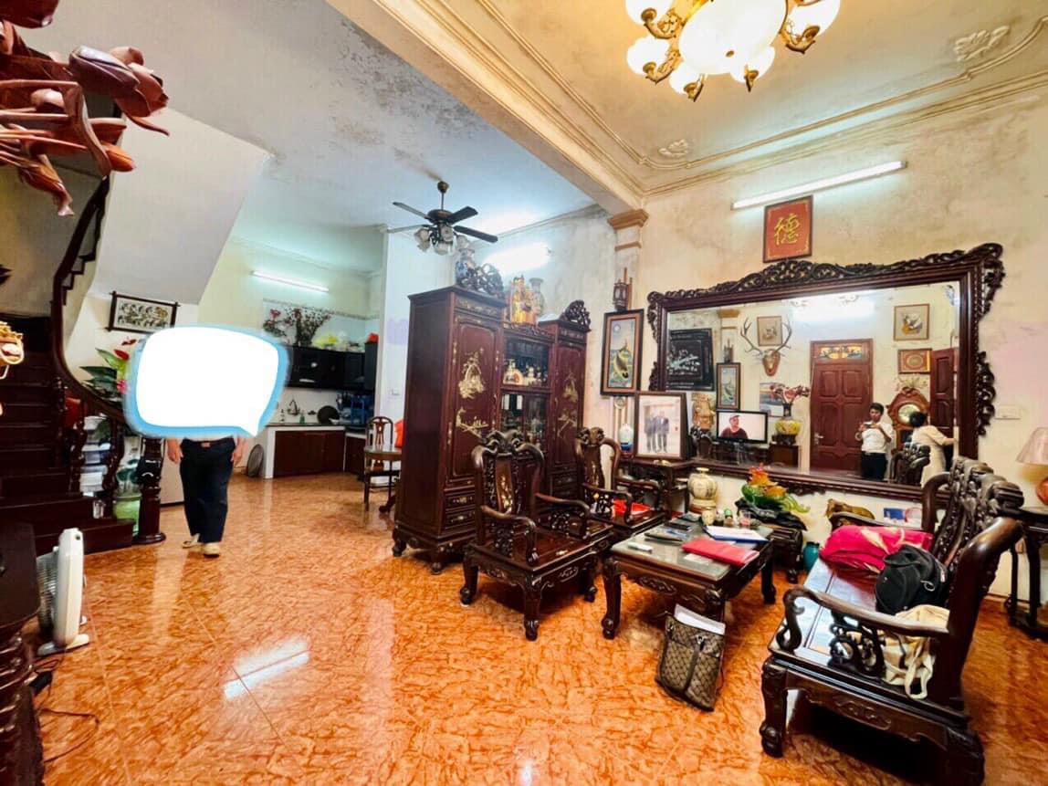 BÁN NHÀ RIÊNG CẦU GIẤY KHU VỰC SẦM UẤT DT58M2 MẶT TIỀN 5.3M GIÁ 6 TỶ DỌN VỀ Ở LUÔN