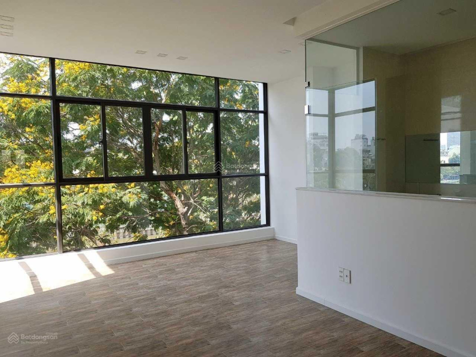 Cần bán nhà MT view sông đường Hoàng Sa, Q. 1 5.4x11, 6 tầng, HĐT 65tr/tháng, giá 26.5tỷ