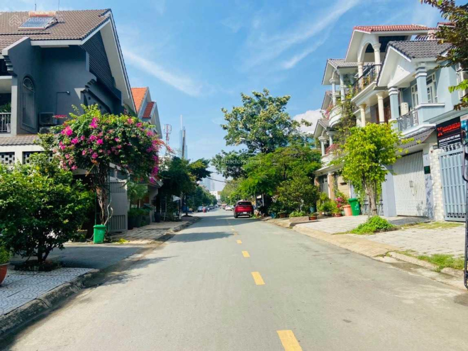 Chính chủ - bán đất đường Số 12 - Trần Não - Quận 2. DT: 10 x 30m - giá bán: 51.9 tỷ