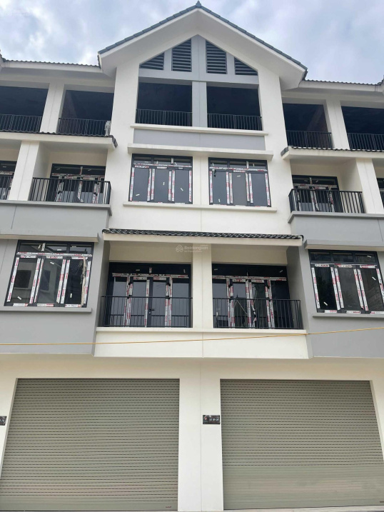 Chính chủ bán liền kề đường 17m hướng Đông Bắc, giá 7, x tỷ (có thương lượng)