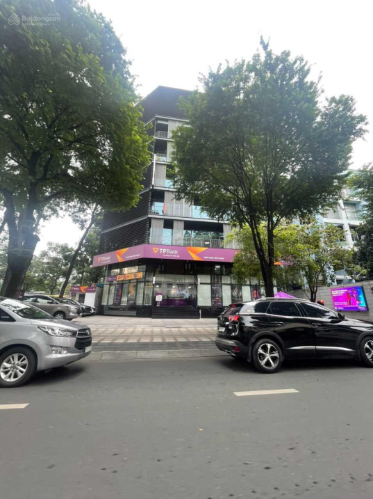 Chính chủ bán nhà 606 đường 3/2, Quận 10. DT: 9x22m, nhà trệt 2 lầu giá 43 tỷ rẻ nhất thị trường