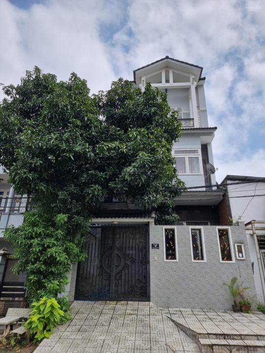 Chính chủ bán nhà phố sổ hồng công chứng ngay, DTXD 96 m2 tổng DT 288 m2