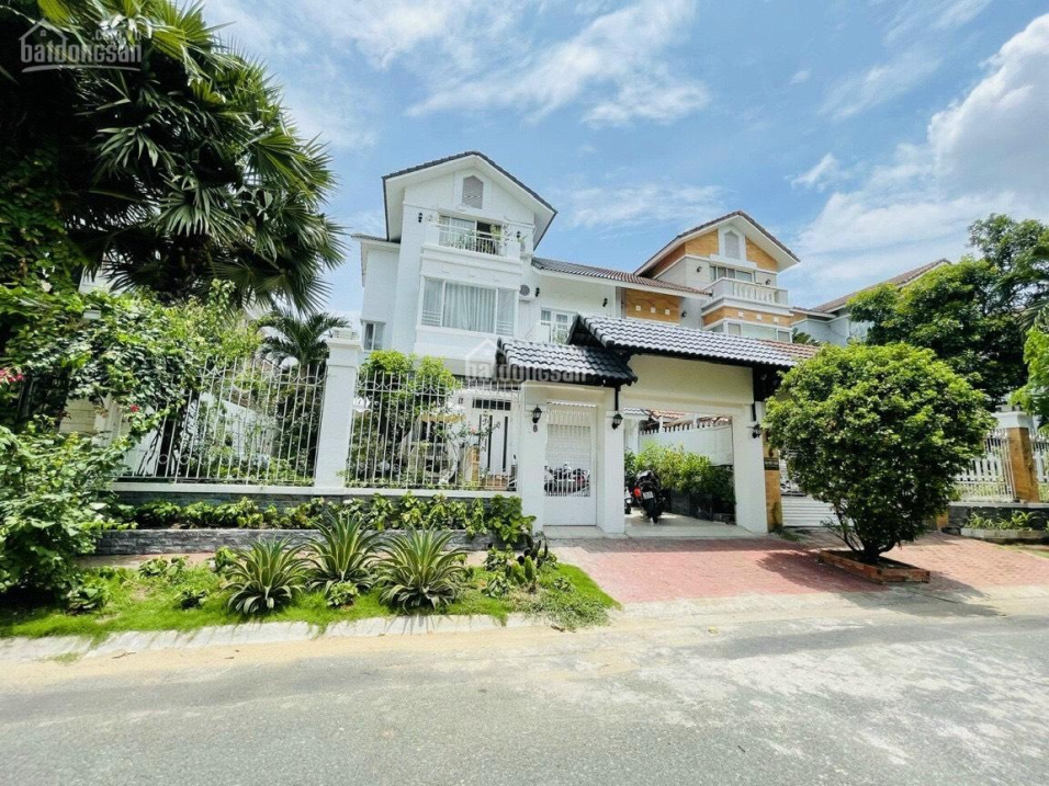 Chính chủ biệt thự mặt tiền lớn Nam Phú Villas 12x24m (XD trệt 2 lầu), giá 36 tỷ LH 0934 416 103