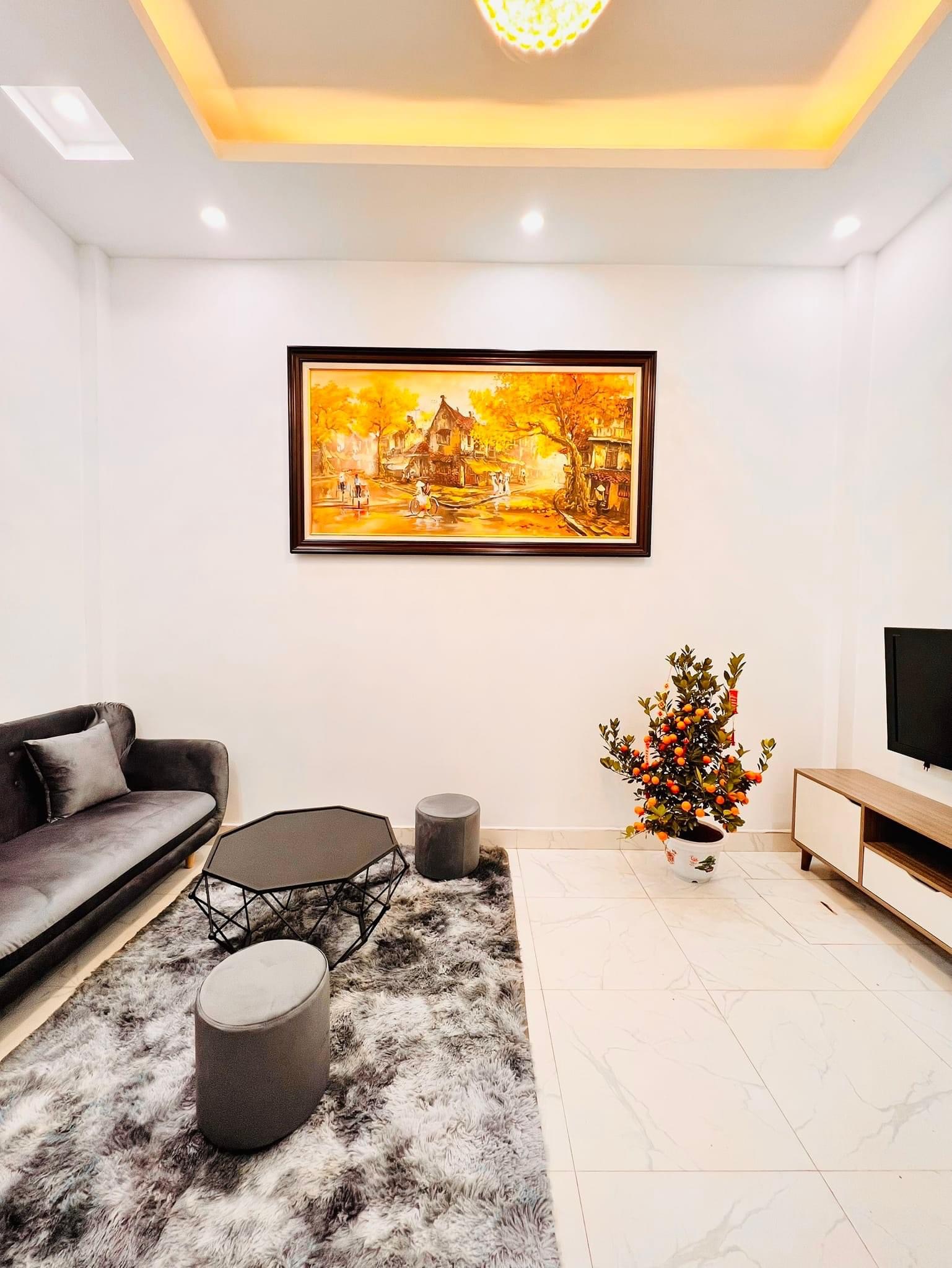 Chỉ 3,2 tỷ có ngay nhà Trần Khát Chân 30 m- 4 tầng LÔ GÓC 3 MẶT THOÁNG - SỔ RIÊNG VUÔNG ĐẸP - TRƯỚC NHÀ RỘNG THOÁNG -TẶNG FULL NỘI THẤT - TRUNG TÂM HAI BÀ TRƯNG