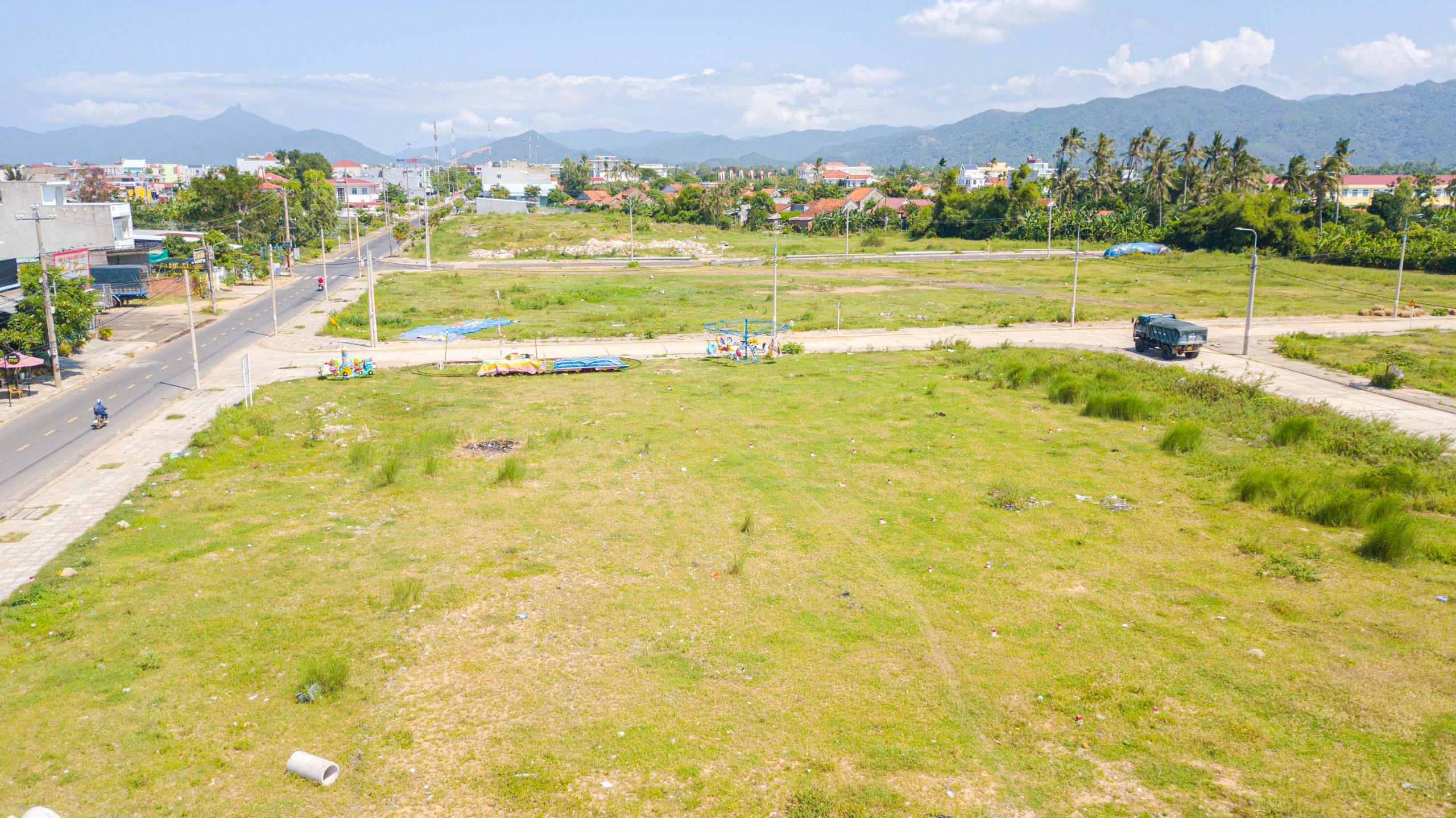 Cần tiền đầu tư quán ăn, Chủ bán nhanh lô đất nền mặt tiền 5m full thổ tại Hòa Vinh - Đông Hòa