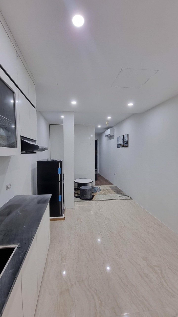 Bán Chung Cư Mini Đường Láng, Đống Đa 121m2 8 Tầng Mặt Tiền 6m 25 tỷ