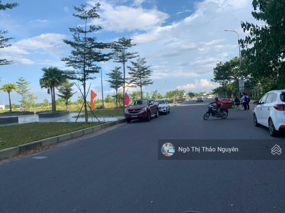 Đầu năm gả bán lô đất biệt thự 1B 306 Ngang 12m ngay sau lưng trường Đại Học Mỹ