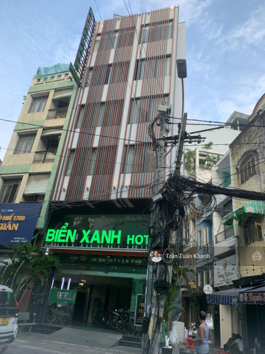 Định cư nước ngoài bán gấp Mặt tiền ngay cạnh Nhà hát Thành Phố , Dt 5 x25 , 4 tầng, giá bán 100 tỷ