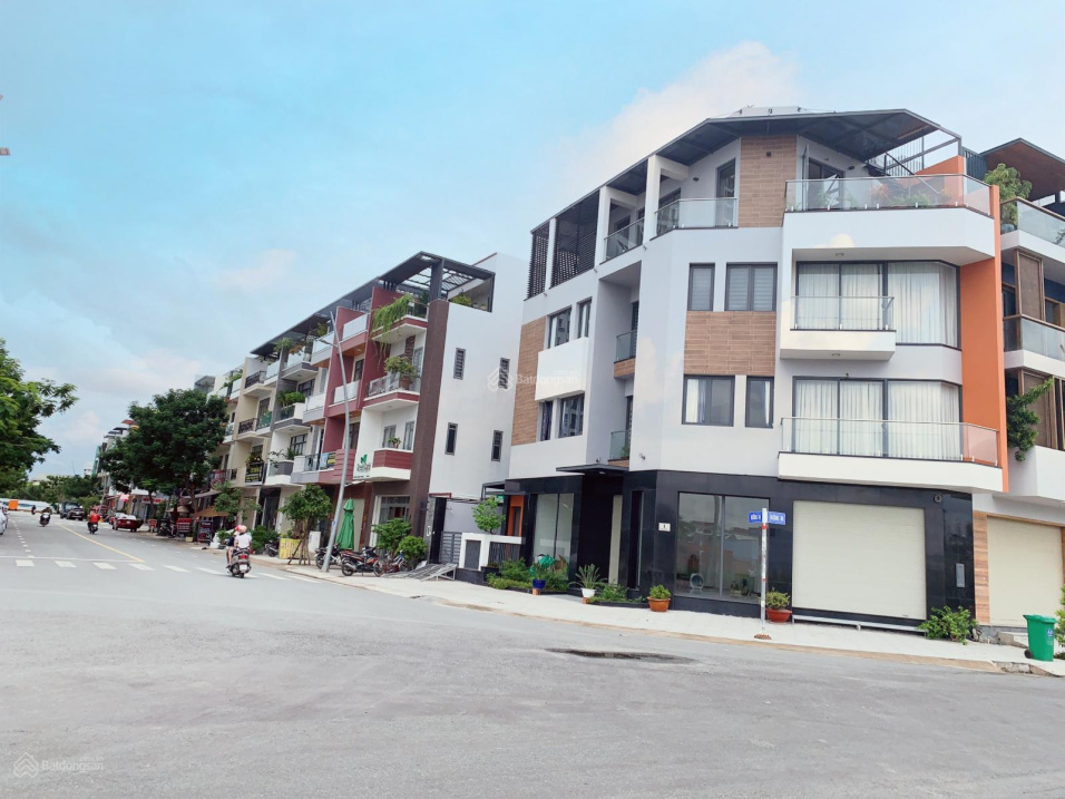 Định cư nước ngoài chính chủ bán nhà phố kinh doanh đường 20m Jamona City Q. 7, 85m2 giá 11.9 tỷ