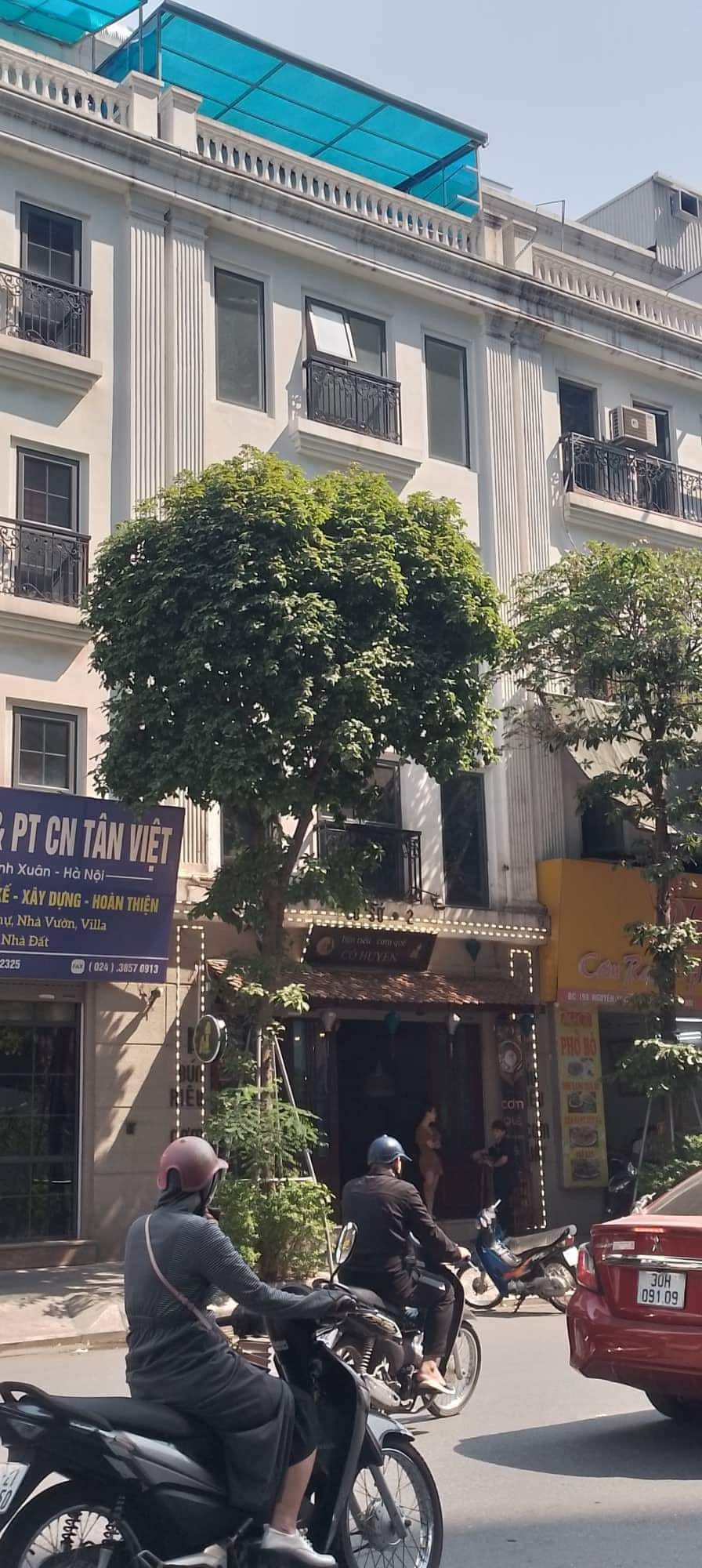 NHÀ MẶT PHỐ VỊ TRÍ VIP NHẤT THANH XUÂN-KHU TRUNG TÂM TÒA NHÀ,VĂN PHÒNG LỚN-KINH DOANH SẦM UẤT-Ô TÔ DỪNG ĐỖ NHIỀU XE