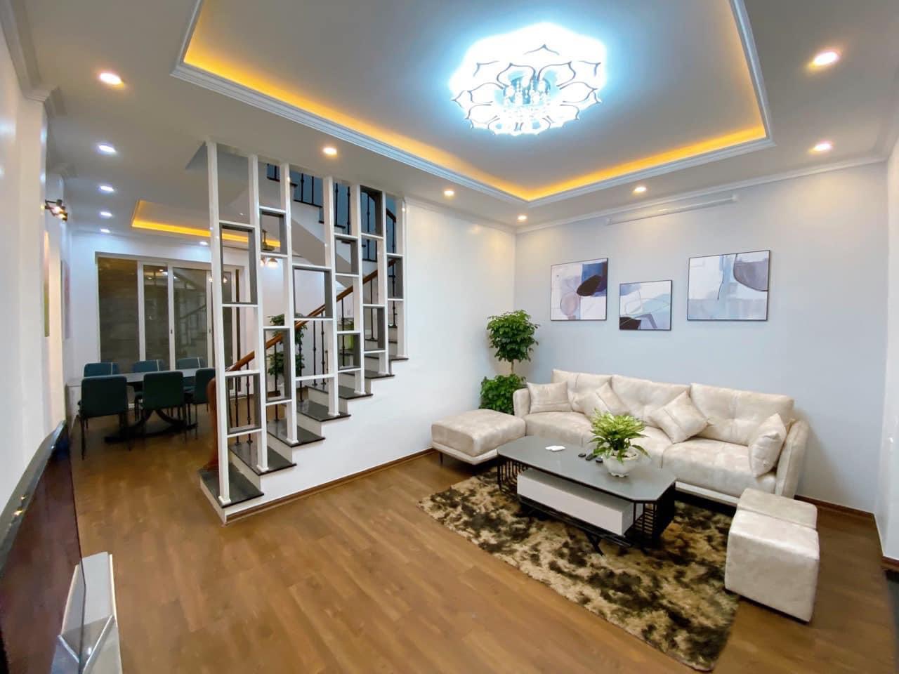 Thông tin một số căn nhà Quận Cầu Giấy chủ thiện trí bán nhanh, giá rẻ nhất khu vực.