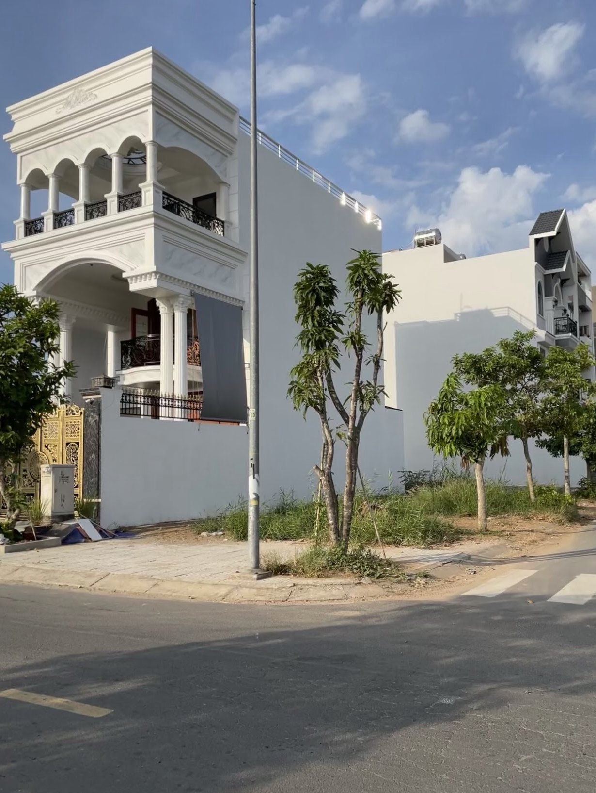 Kẹt vốn bán gấp MT đường Lê Văn Quới, Bình Trị Đông, Bình Tân nền 80m2, SHR, full thổ cư