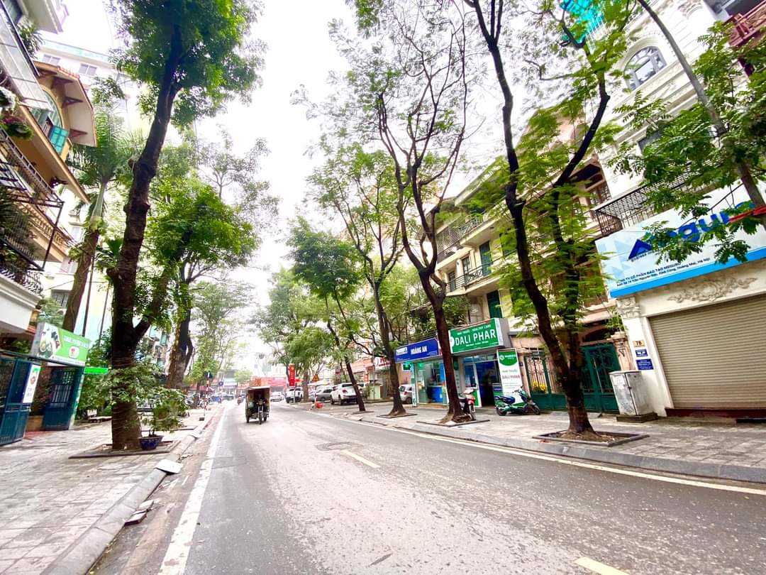 Bán nhà mặt phố Thanh Xuân 75m 5 tầng vỉa hè KD sầm uất Trần Nguyên Đán