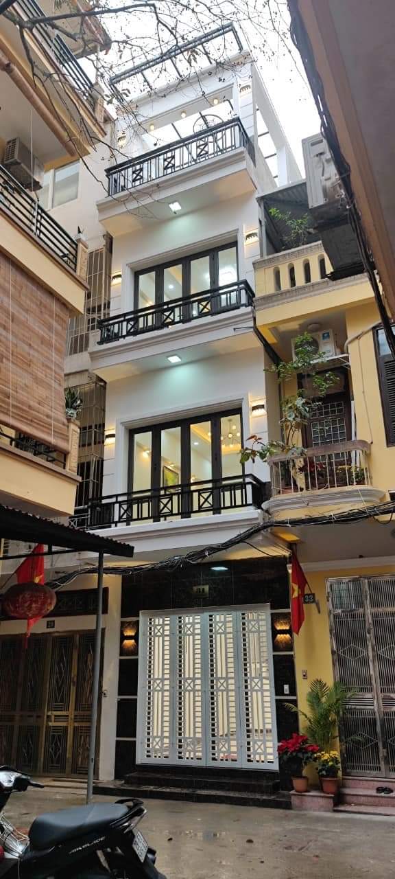 NHÀ ĐẸP, PHỐ HỒ ĐẮC DI,ĐỐNG ĐA, KHU PHÂN LÔ QUÂN ĐỘI, DÂN TRÍ CAO 48M2, 6 TẦNG, 5,6 TỶ