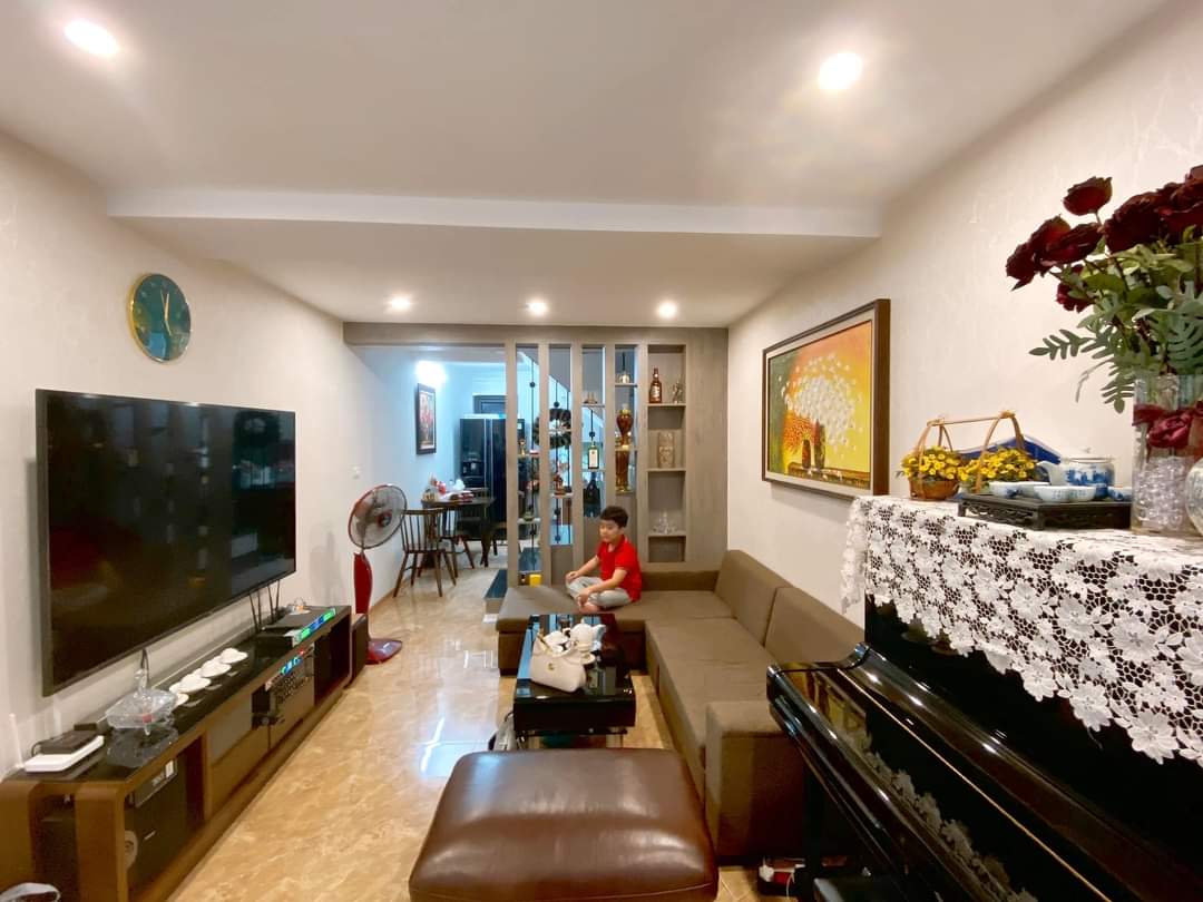 BÁN SIÊU PHẨM THÁI HÀ 35M X5 TẦNG OTO TRÁNH