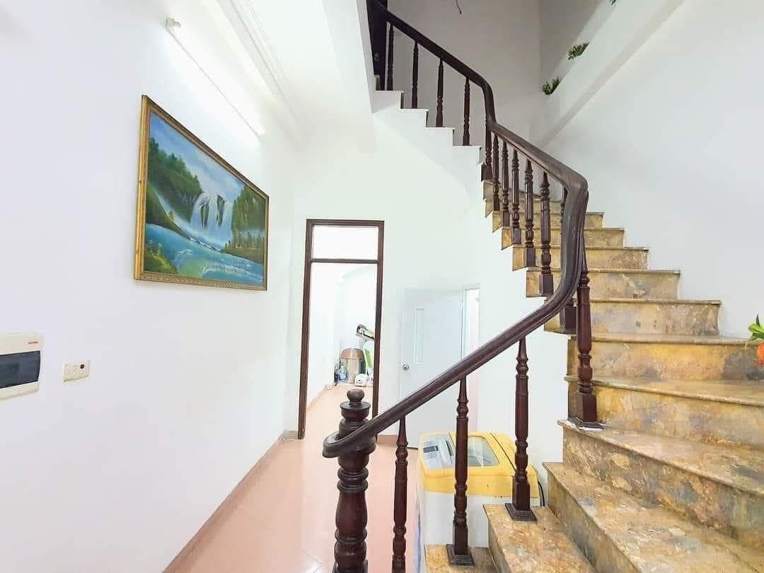 Bán nhà ngõ 102 Kim Giang, quận Hoàng Mai 44m x 4 tầng, giá 5 tỷ.