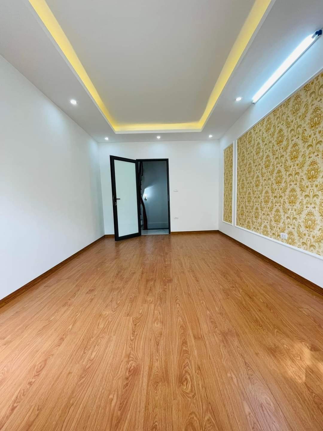 43m2