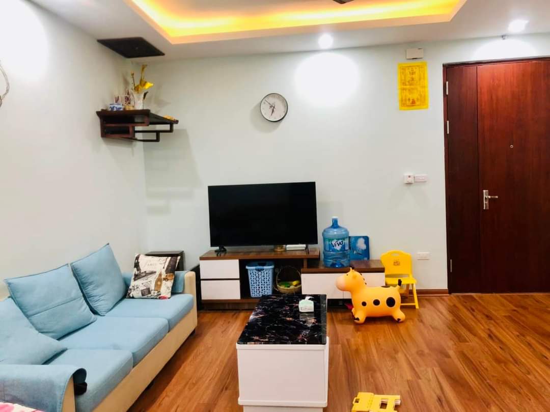 Bán nhà ngõ 479 Đường Lĩnh Nam, Quận Hoàng Mai 40m x 4 tầng, giá chỉ từ 3.6 tỷ.