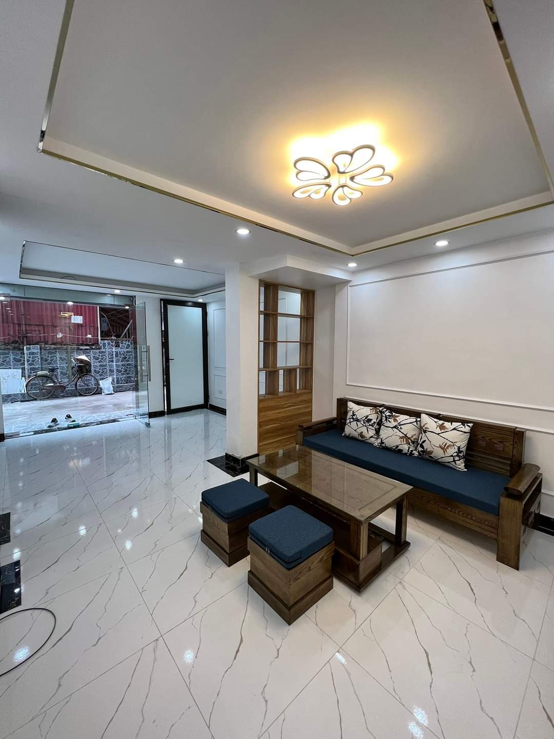 Bán nhà Nguyễn Trãi 90m2, ô tô kinh doanh 2 thoáng chỉ 2.6 tỷ