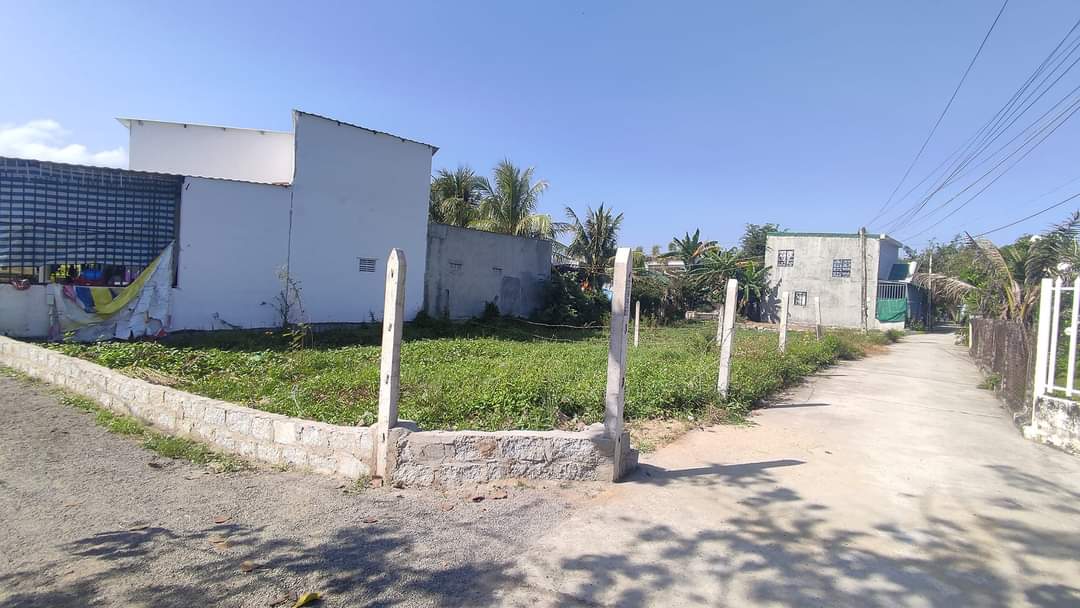 Bán đất Diên Phú giá rẻ đường Bạch Qua.