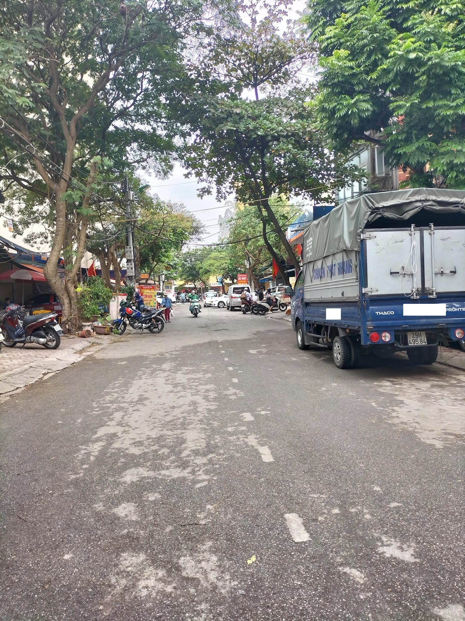 Nhà mặt ngõ 897 Giải Phóng cạnh bến xe Giáp Bát, 99m2, MT 5.5m, 18.5 tỷ