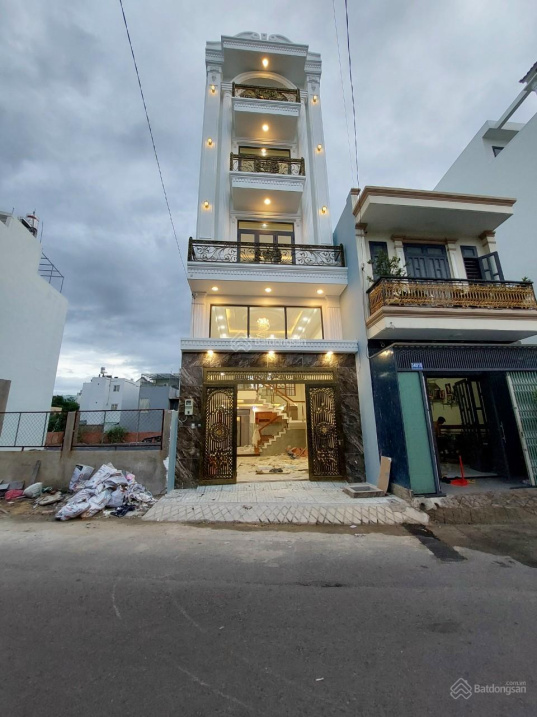 Hạ 1tỷ nhà mặt tiền đường số 340, Tân Chánh Hiệp Quận 12, 1 trệt 1 lửng 3 lầu, giá: 7.7 tỷ