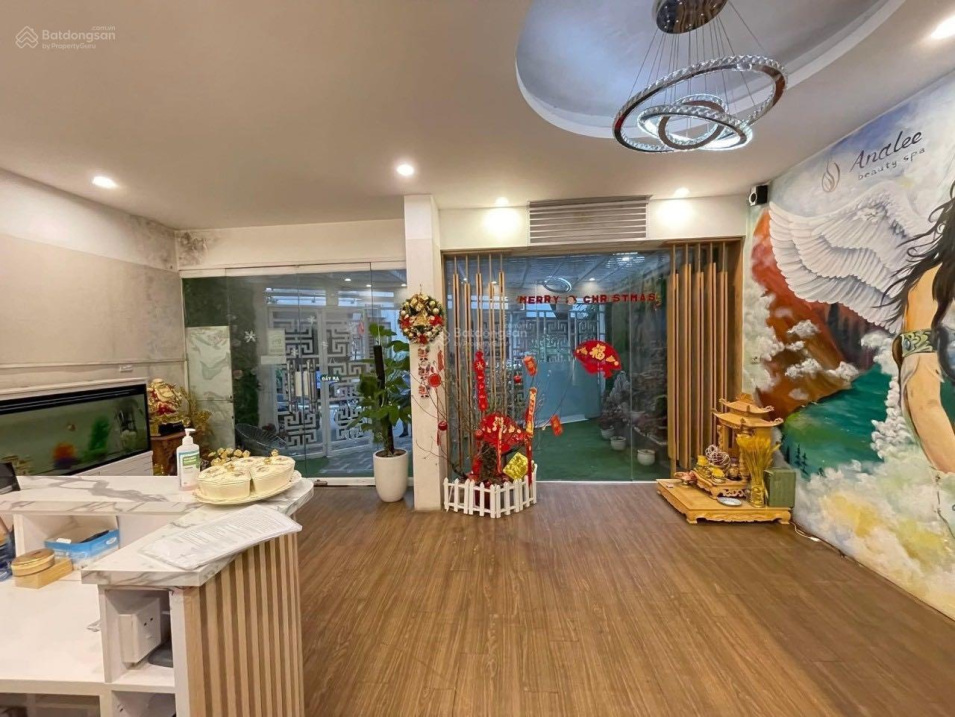 Hiếm đẹp! Bán nhà khu phân lô cán bộ phố Giảng Võ - 110m2- Mt 7.5m- Giá 31.5 tỷ