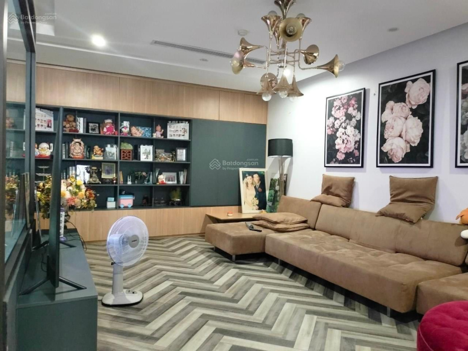 Hiếm, rẻ giật mình, nhà 6 tầng thang máy, Bồ Đề, Long Biên, ô tô đỗ cửa: 95m2, hơn 20tỷ