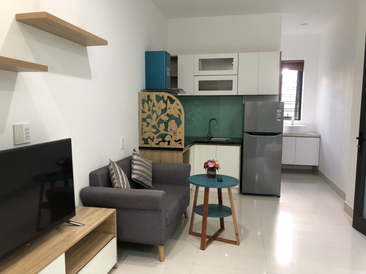 Bán toà căn hộ 6 tầng khu Nam Việt Á, có hồ bơi , giá tốt