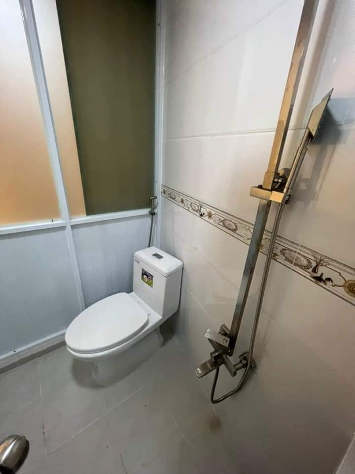 Chính chủ nợ tiền ngân hàng cần bán gấp căn nhà Đường Cao Thắng, Phường 8, Quận 10