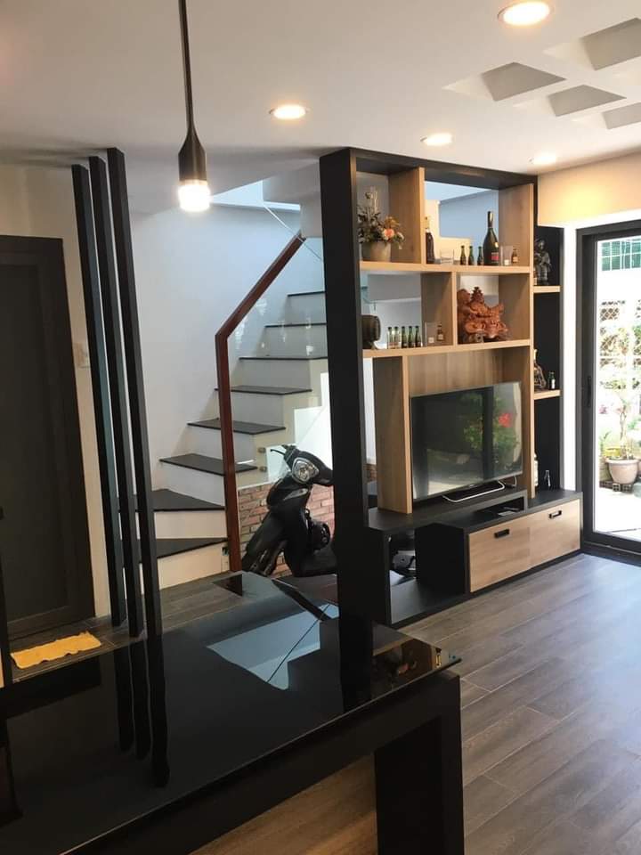 Chính chủ cần bán gấp căn nhà Đường Ngô Gia Tự, Phường 9, Quận 10.