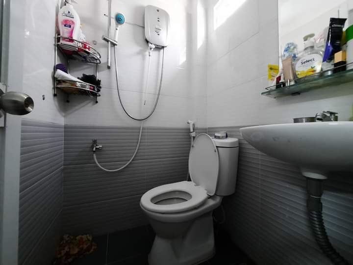 Chính chủ kẹt tiền cần bán gấp căn nhà Đường Hưng Long, Phường 8, Quận 10.