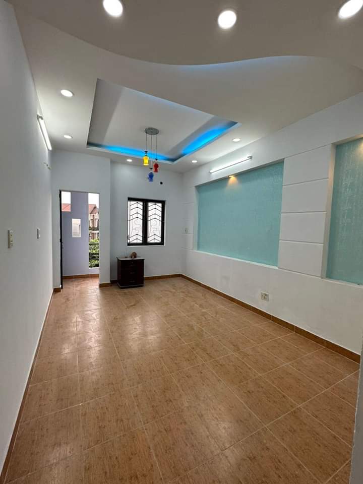 Chính chủ cần bán gấp căn nhà Đường Lý Thường Kiệt, Phường 8, Quận 10.