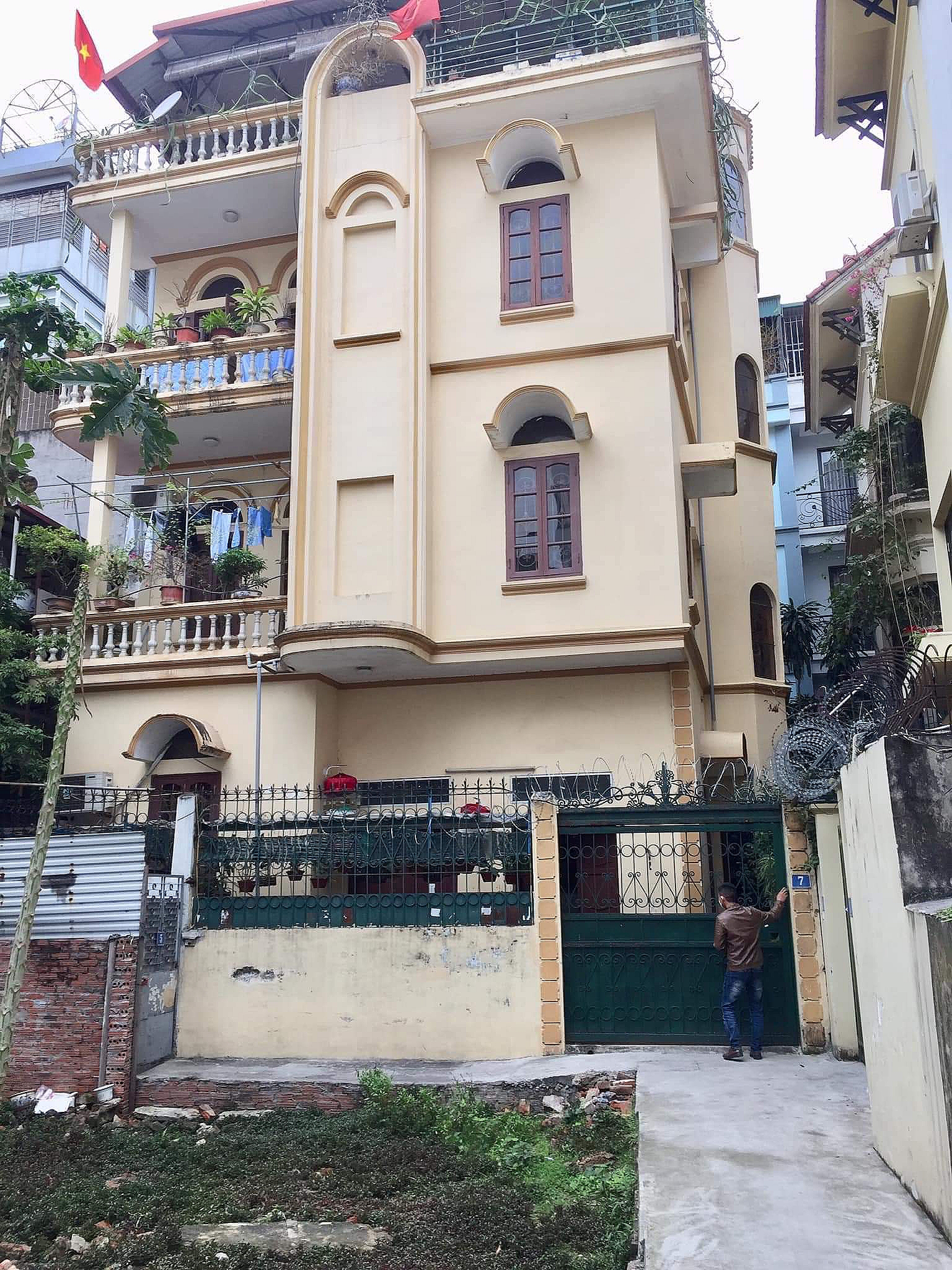 Bán nhà phố Linh Lang , Ba Đình, 120m2, giá 16 tỷ, gần lotte , trường Ba Đình, Van Phúc, thủ lệ,