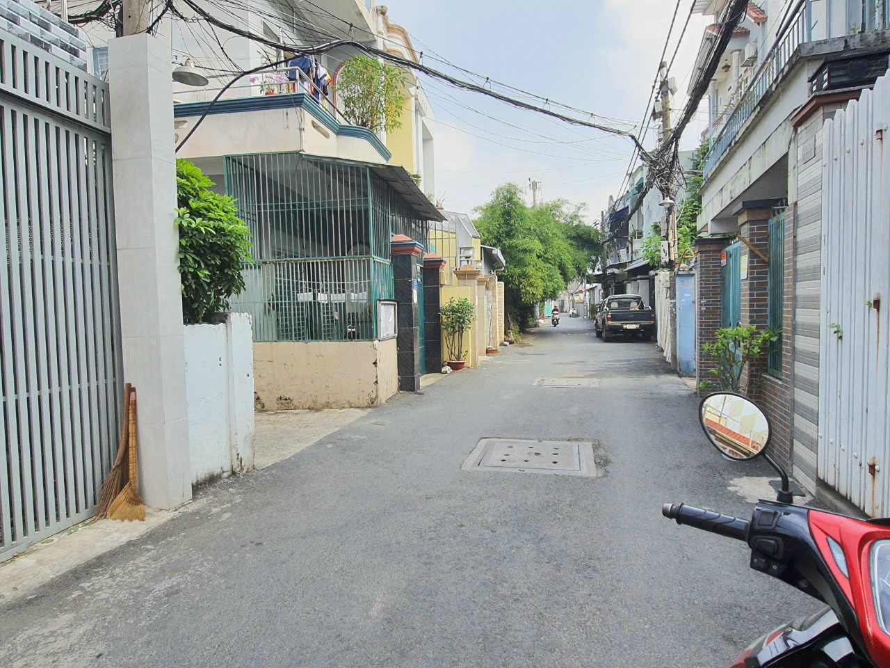 Bán Nhà HẺM XE HƠI Nguyễn Văn Nghi, P.7 _ 4m x 20m, 3 Tấm