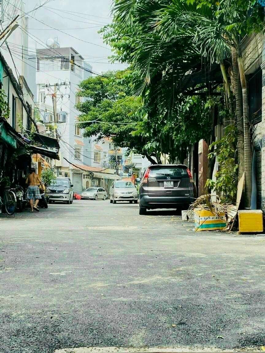 Bán Nhà HẺM XE TẢI Thông Nguyễn Văn Công, P.3 _ 4m x 15m, 2 Tấm