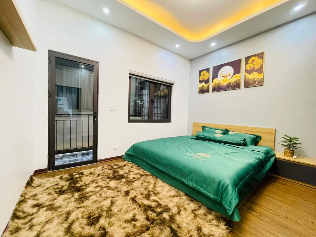 NHÀ ĐẸP PHỐ ĐỘI CẤN - NHỎ MÀ CÓ VÕ. Cách mặt phố 50m,hàng xóm với Lăng Bác Hồ, thiết kế hiện đại hợp lý. - T1: 26m gồm bếp, phòng ăn, từ tầng 2 là 38m