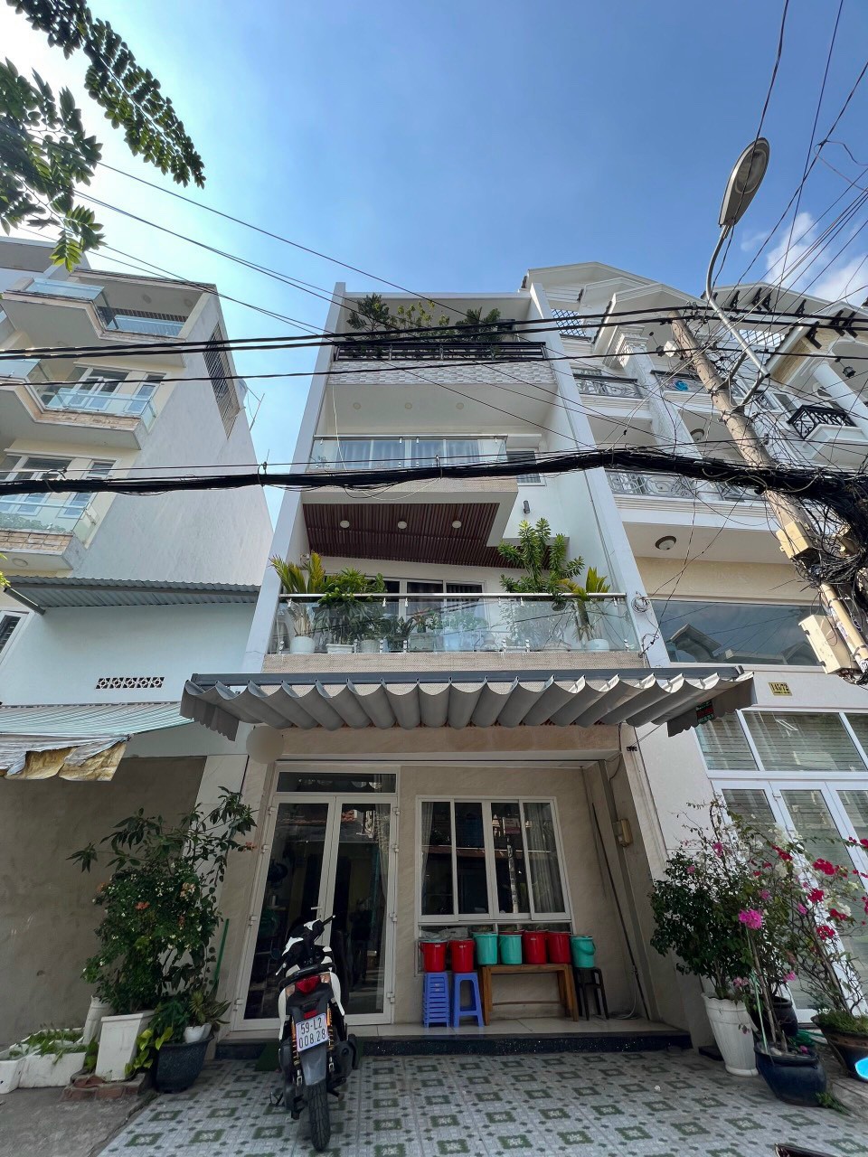 Bán Nhà 1 TRỤC HẺM XE TẢI 8M Thông Trần Bá Giao, P.5 _ 5.3m x 10m, 4 Tấm