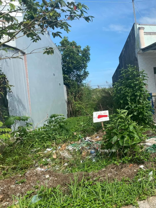 Kẹt tiền cần bán đất có sổ MTĐ Nguyễn Trãi,Phường 3,Gò Công,gần sân vận động.DT 120m2 Giá 720 Triệu