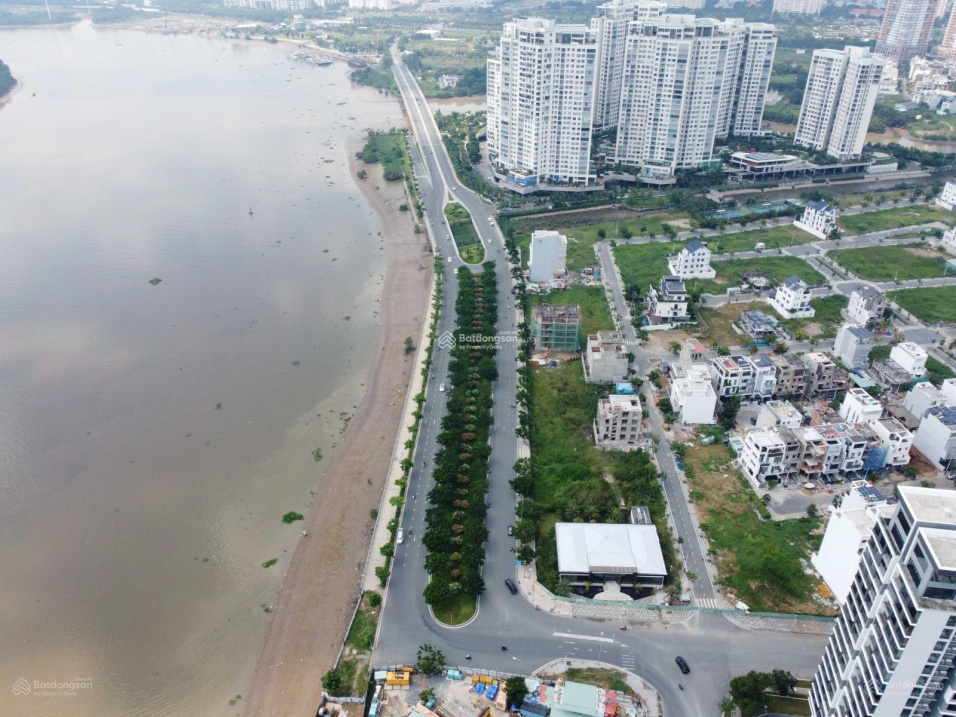 Không tin được. 2023 bán giá 2021. Chỉ 185tr/m2. Anh chị ghé công ty em ngay tại dự án xem thực tế