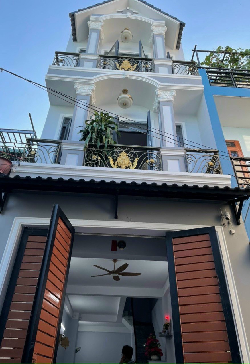 Bán gấp nhà 3 tầng 55m2 hẻm Ô tô đường Linh Đông Thủ Đức giá 5.95 tỷ