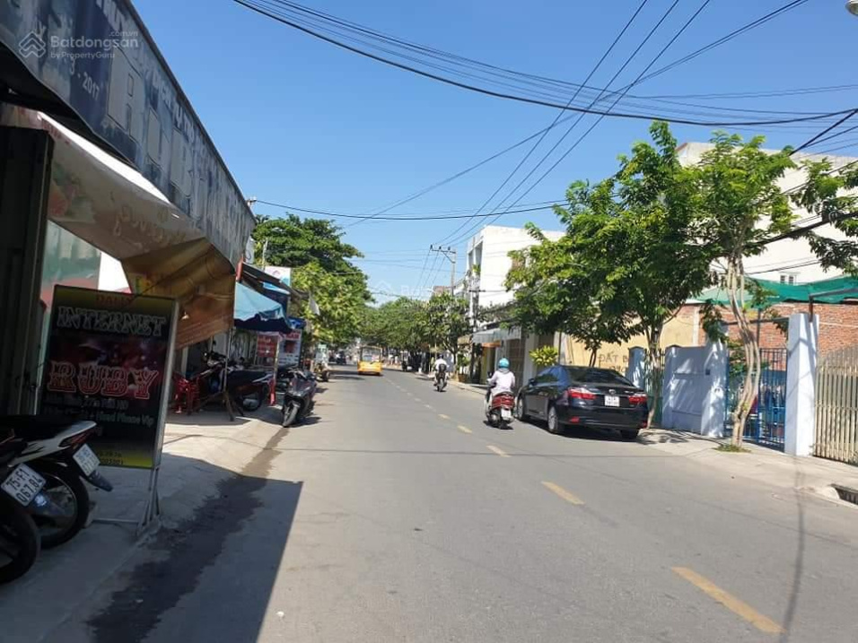 MT Bà Huyện Thanh Quan thông biển